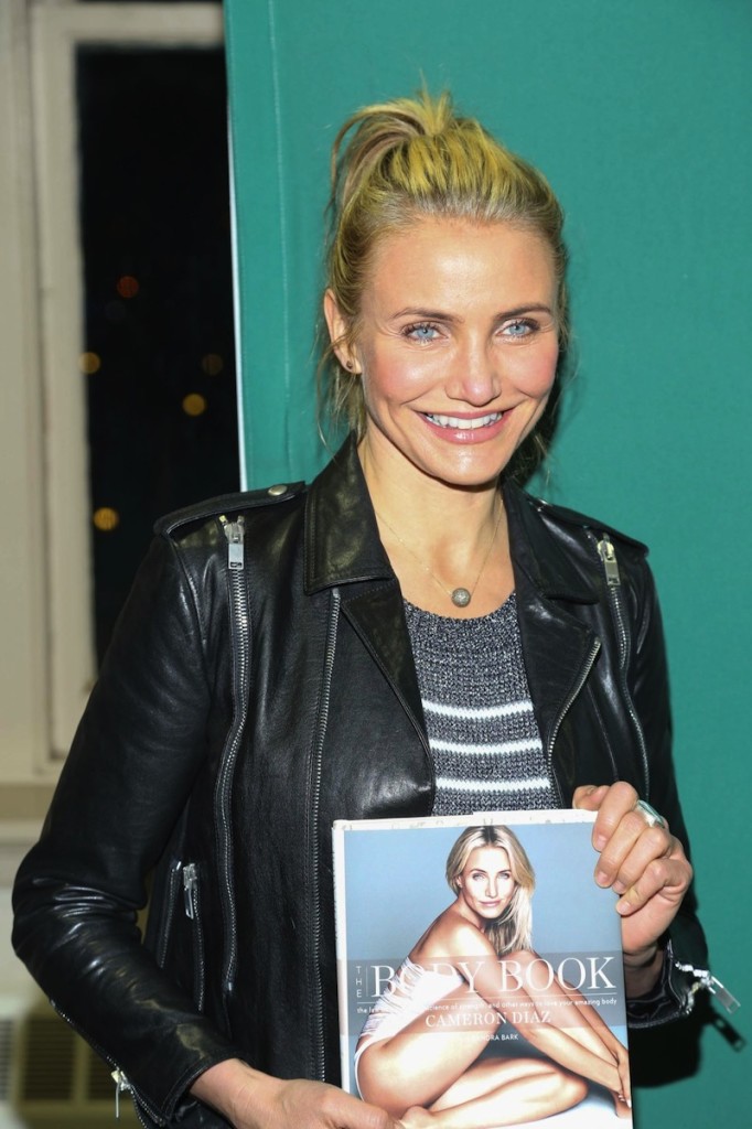 cameron-diaz-at-the-body-book-signing-in-new-york_1