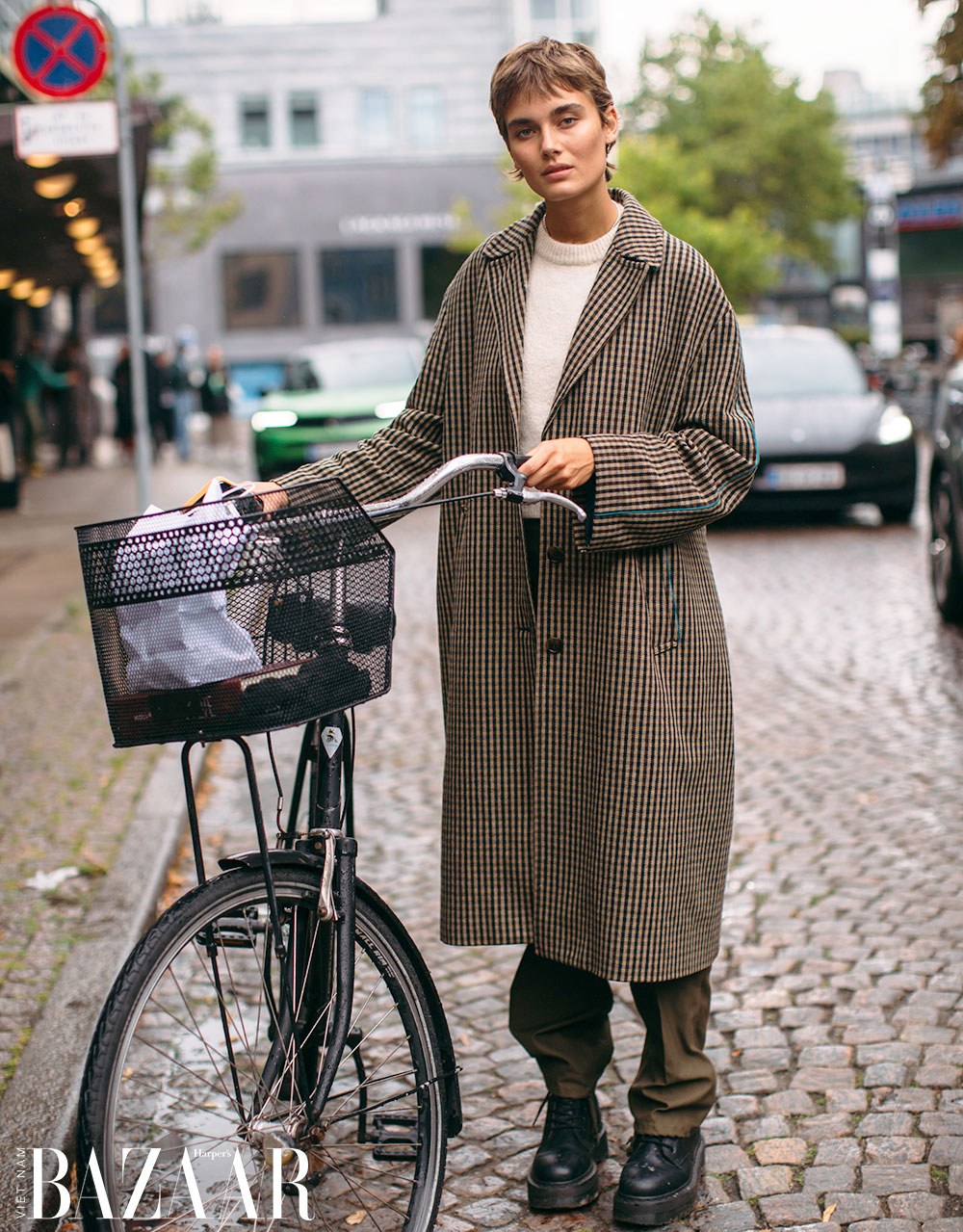 Street style của tuần lễ thời trang Copenhagen không thể thiếu xe đạp 5