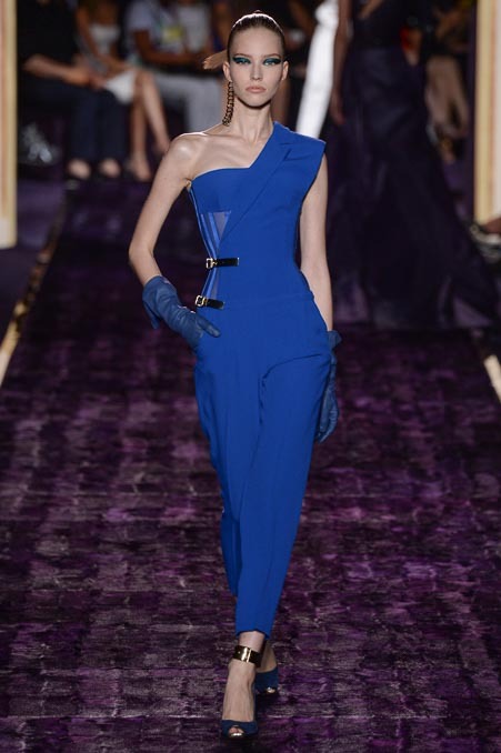 atelier-versace-fall-2014-couture-09_144942568736