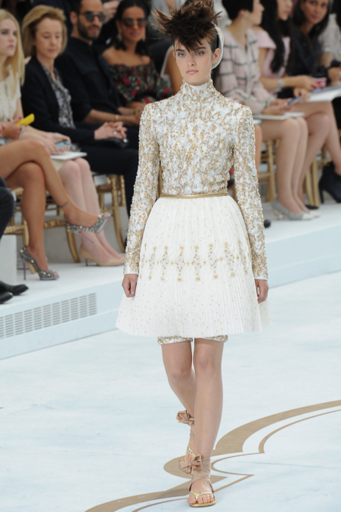 chanel-couture-fall-2014-64_105939294589