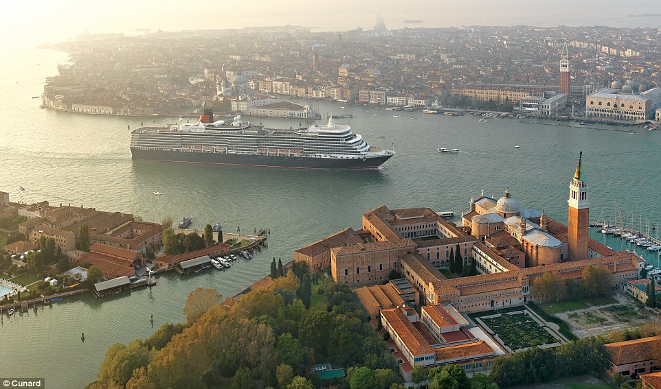 Cunard_Venice