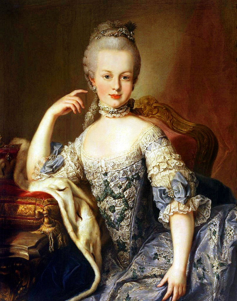 Có thể thấy ren được dùng để trang trí rất nhiều trên trang phục của hoàng hậu Marie Antoinette, tranh chân dung năm 1767. Nguồn: wiki