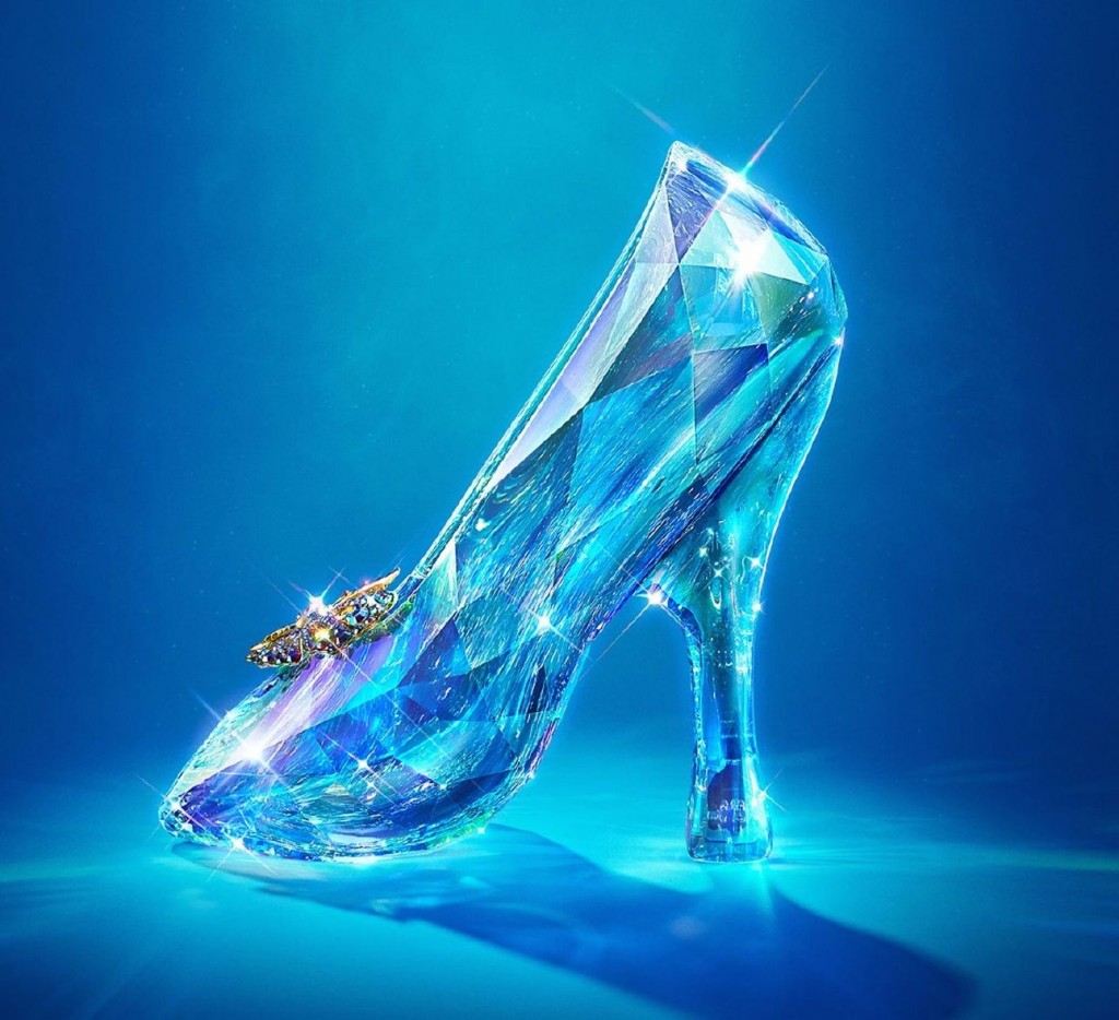 Cinderella-shoes-movie-2015