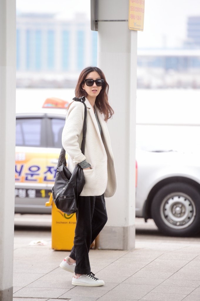 Ryeowon-Jung_Girl-CHANEL-bag_03-2015-681x1024