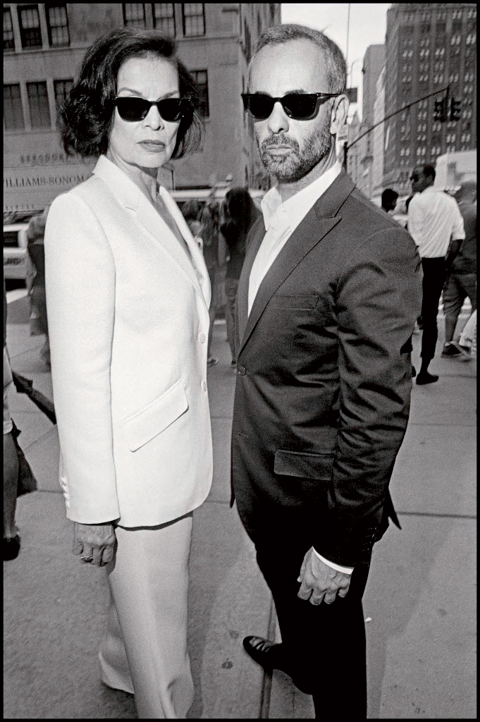 Bianca Jagger và Francisco Costa, giám đốc sáng tạo của thương hiệu Calvin Klein 