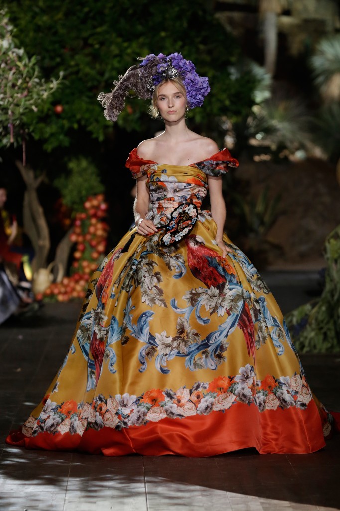 dolce-gabbana-alta-moda-fall2015-10