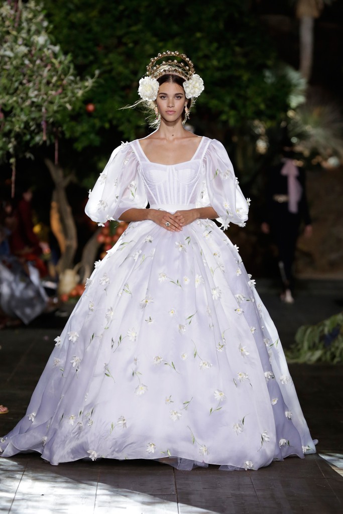 dolce-gabbana-alta-moda-fall2015-3