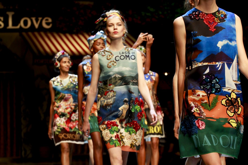 DOLCE-GABBANA-SPRING-2016-SHOW-11