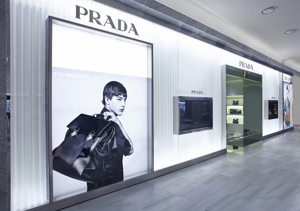 Prada_Seongnam_Hyundai Pagno_Corea del Sud_ext 02