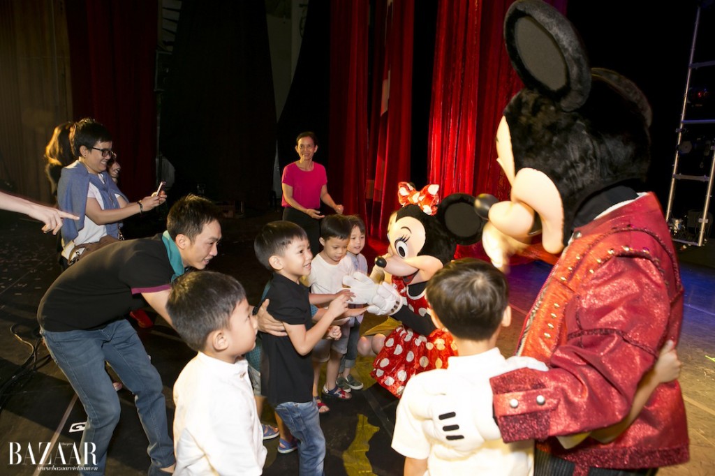 DISNEY-LIVE-VIETNAM-HO-NGOC-HA-SUBEO-019