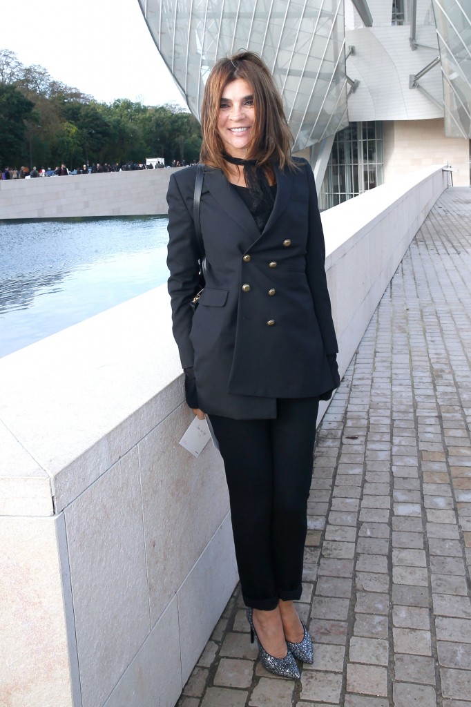 LOUIS-VUITTON-FRONT-ROW-carine