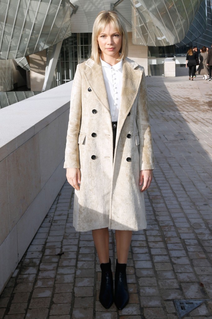 LOUIS-VUITTON-FRONT-ROW-michelle