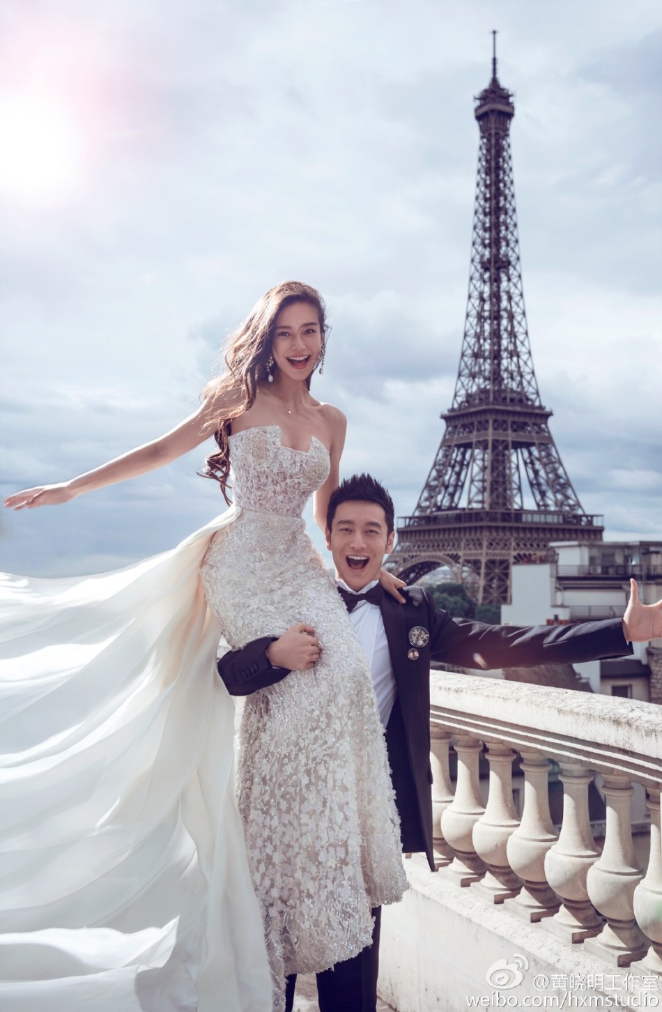 AngelaBaby và Huỳnh Hiểu Minh là một trong những cặp đôi nổi tiếng nhất ở Trung Quốc. Điều đó không có gì ngạc nhiên khi nhìn vào bộ ảnh cưới đẹp như mơ của họ. Hãy xem để cảm nhận sự lãng mạn và sang trọng pha trộn trong bộ ảnh này.