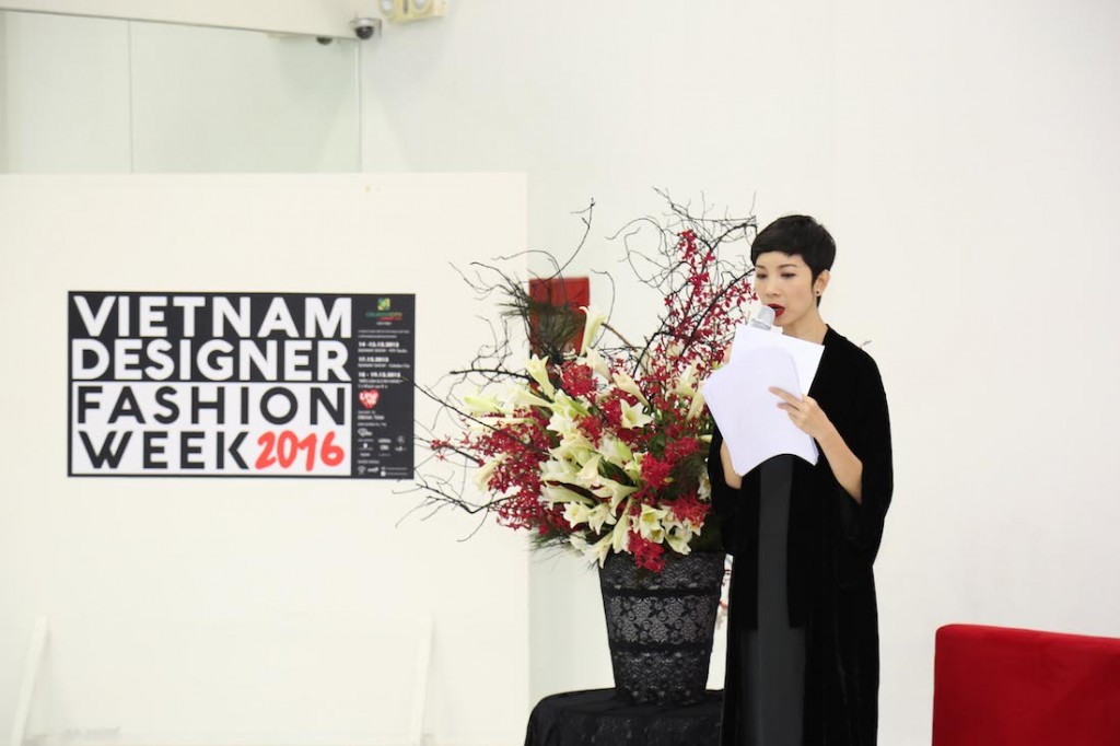 Đạo diễn catwalk Xuân Lan