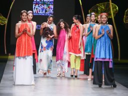 8 dấu ấn khó quên tại Vietnam International Fashion Week Xuân Hè 2016