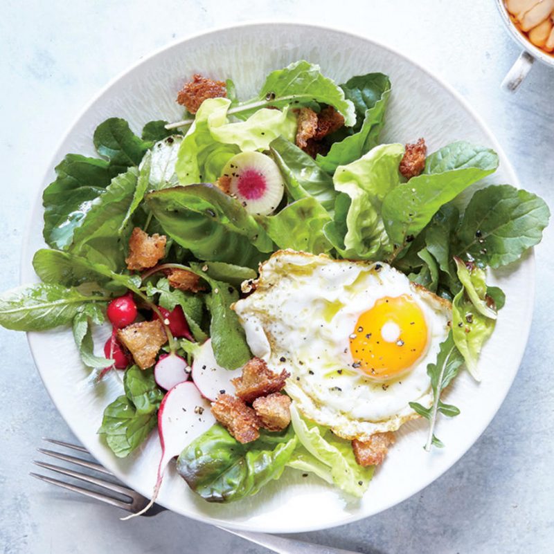 Có nên ăn salad ăn sáng hàng ngày để giảm cân?
