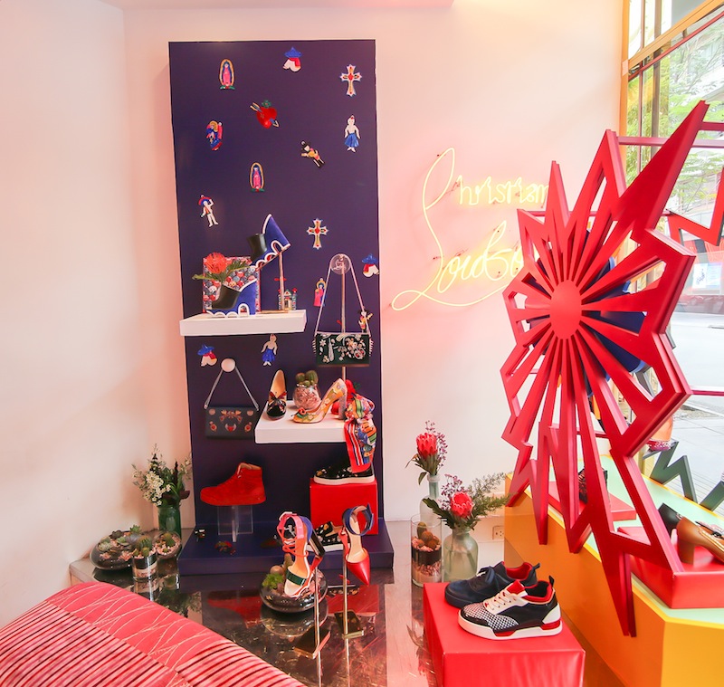 Bo suu tap Christian Louboutin Thu dông 2017 da ve Viet Nam