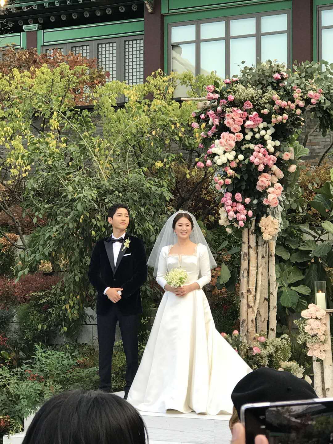 8 đám cưới quy tụ dàn sao khủng nhất Hàn Quốc Song Song quá hot