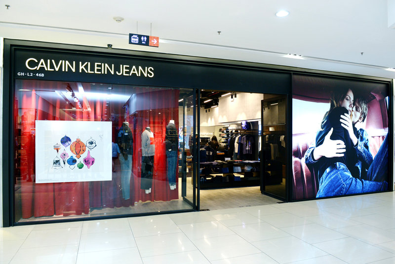 Thương hiệu thời trang Calvin Klein tưng bừng khai trương tại Vincom Bà  Triệu, Hà Nội