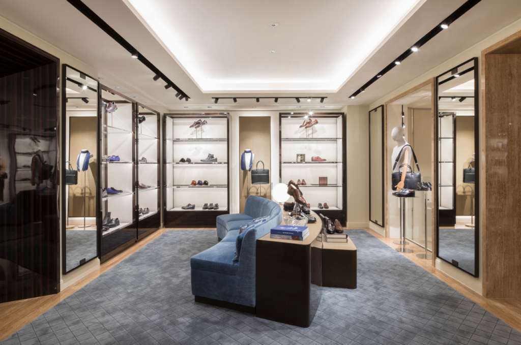 salvatore-ferragamo-chao-mung-cua-hang-flagship-hinh-3