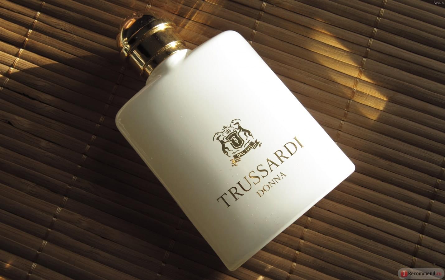 Uomo Trussardi và Donna Trussardi 03