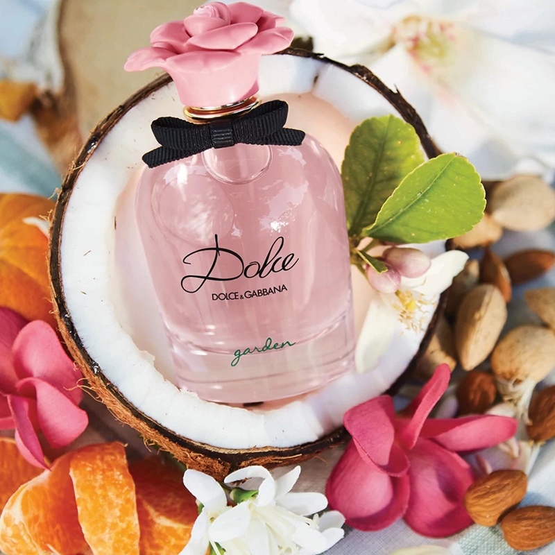 Dolce & Gabbana giới thiệu dòng nước hoa thư Dolce Garden Eau de Parfum