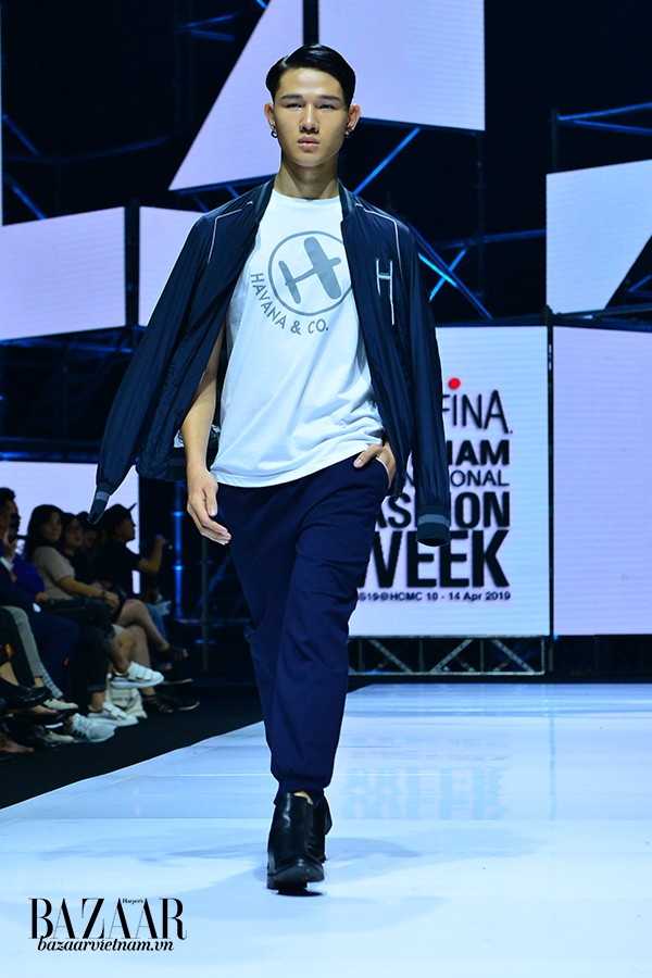 Bộ sưu tập Puglia | Aquafina Vietnam International Fashion Week 4