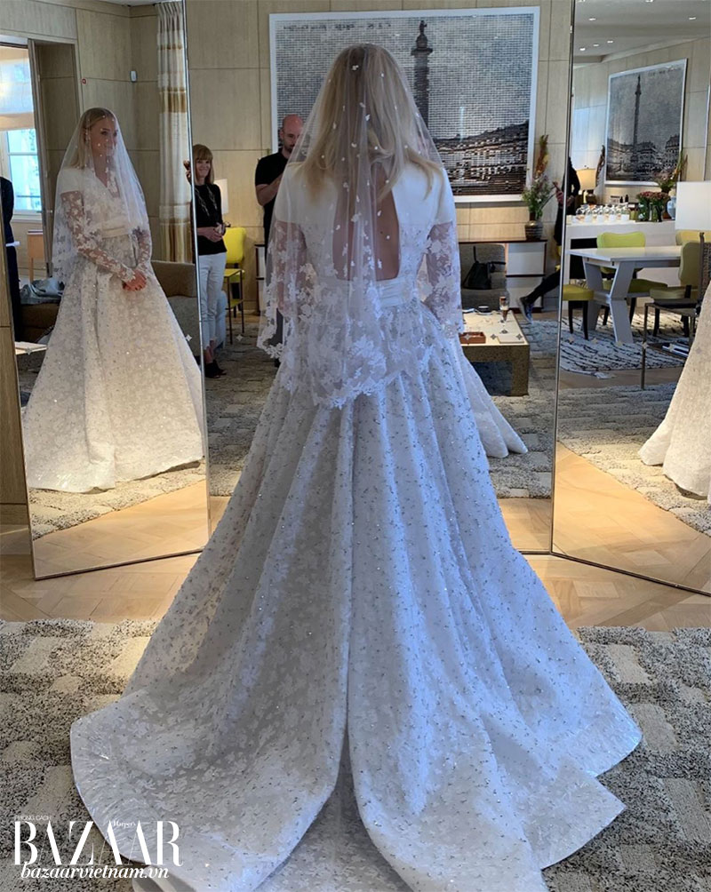 Chiếc váy cưới Sophie Turner được giám đốc sáng tạo Louis Vuitton, Nicolas Ghesquière, hé lộ qua Instagram cá nhân. Ảnh: Instagram Nicolas Ghesquière