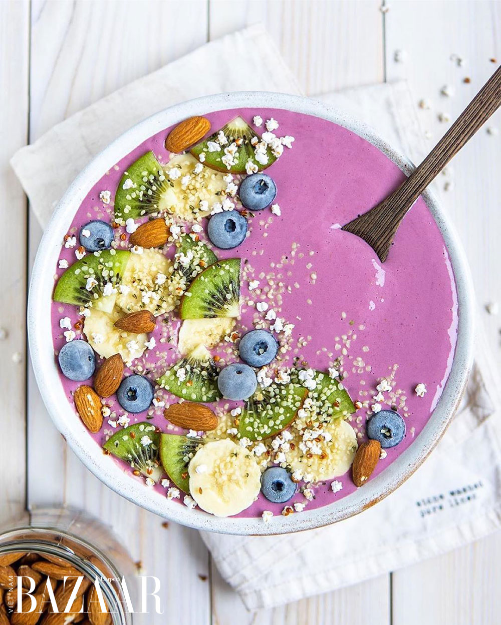 sinh to smoothie bowl banana kiwi berry Instagram fitomatoes - Siêu thực phẩm là gì và ăn bao nhiêu là đủ để detox?