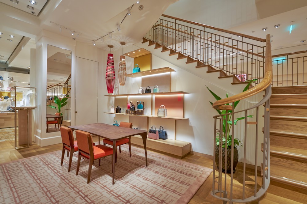 Louis Vuitton Dior có cửa hàng flagship tại Hà Nội  Đài Phát Thanh và  Truyền Hình Lạng Sơn
