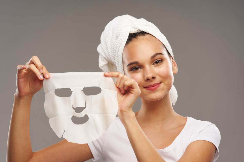 Hướng dẫn cách đắp mặt nạ giấy đúng chuẩn cho làn da sáng khoẻ và mịn màng