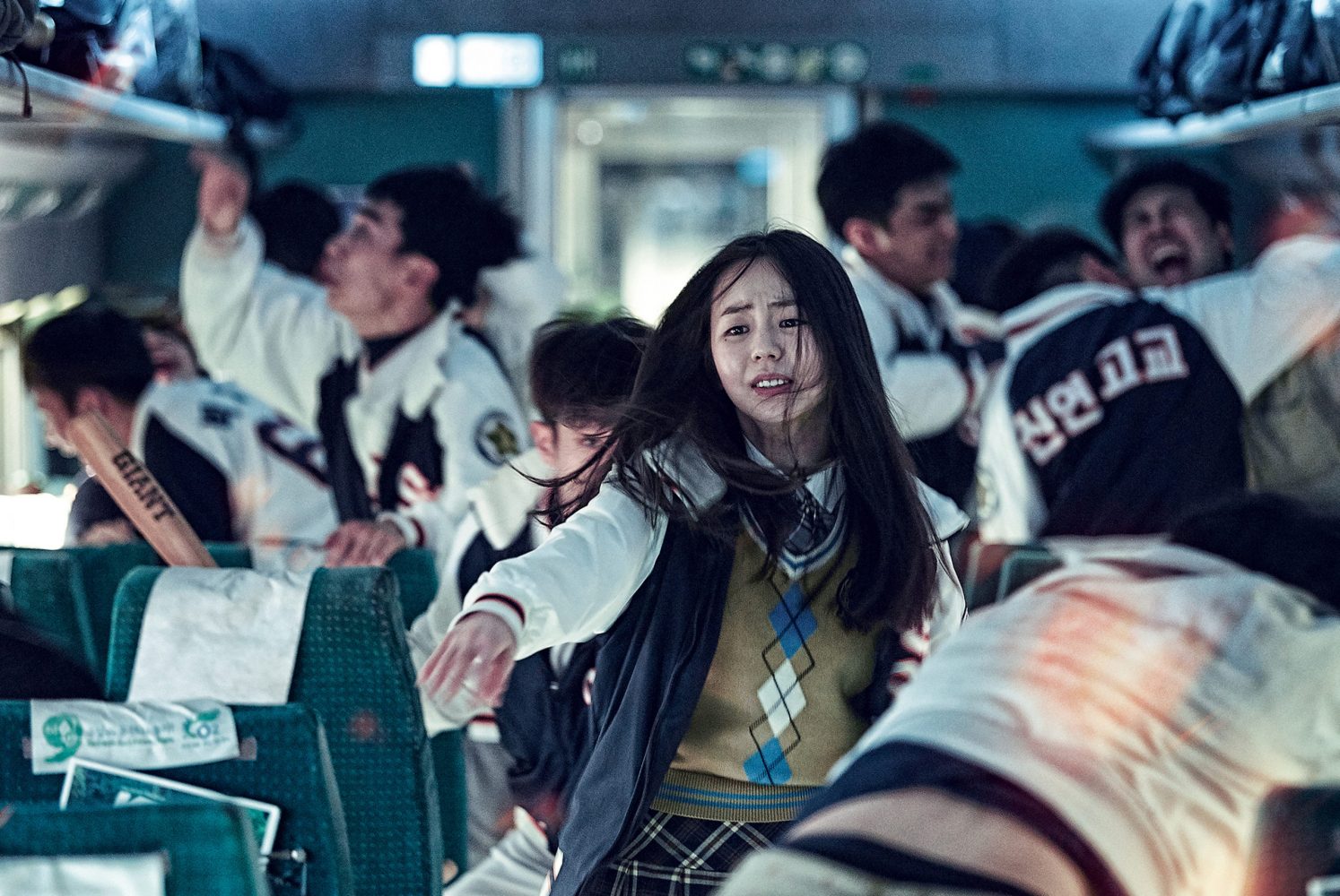 Phim xác sinh sống Nước Hàn hay: Chuyến tàu tử sinh - Train To Busan (2016)