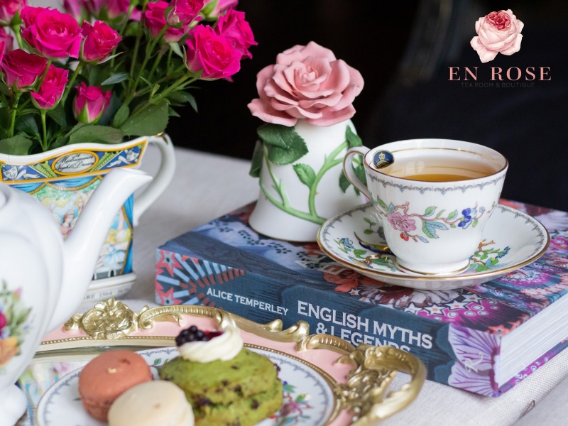 En Rose Tea Room & Boutique: Tiệm trà đẹp tựa cổ tích giữa lòng Sài thành
