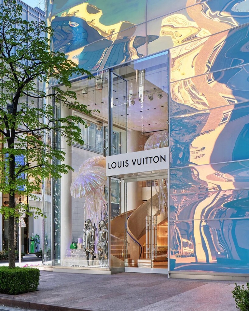 Louis Vuitton Maison Khi thời trang song hành cùng nghệ thuật