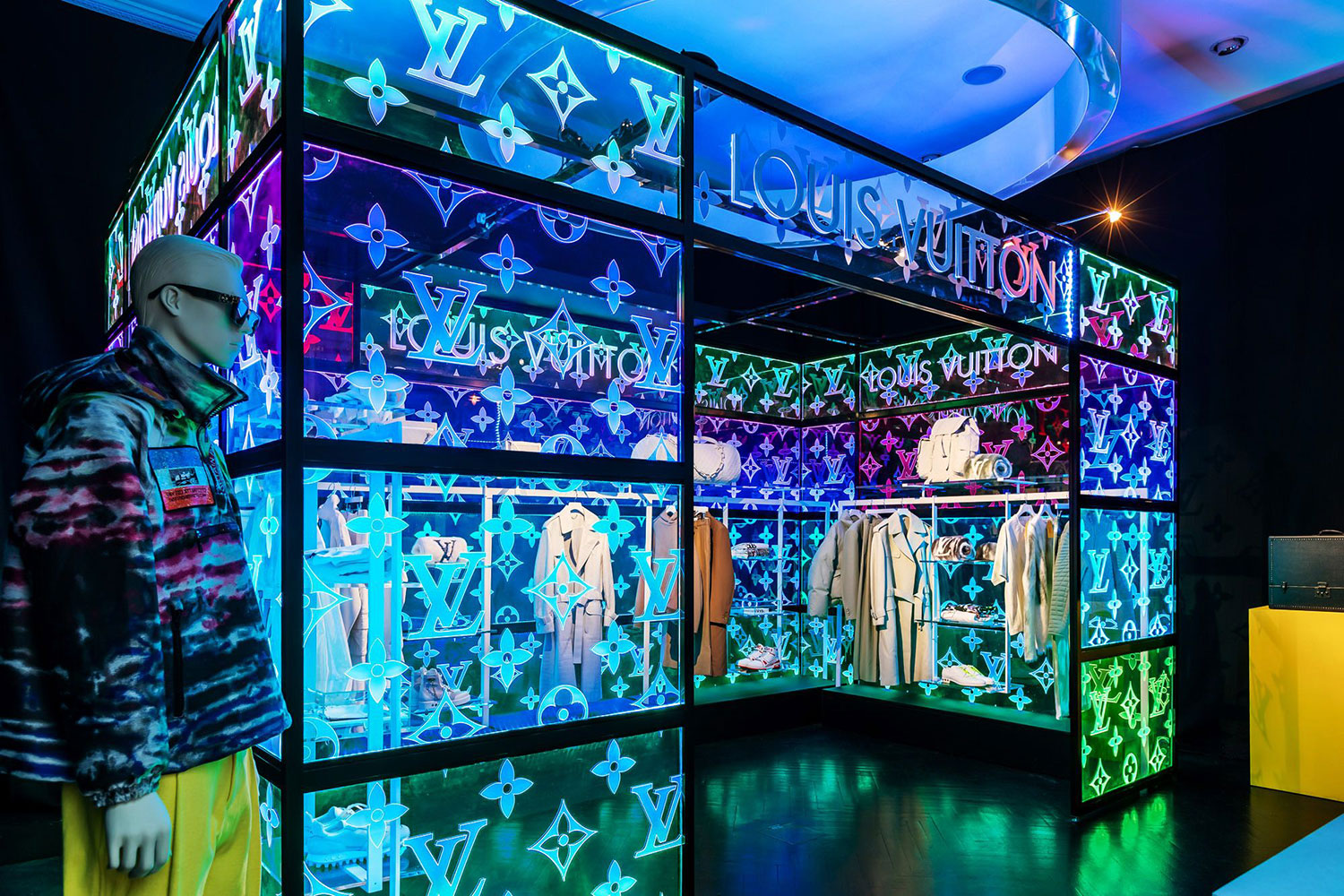 Louis Vuittons pop up store in Tokyo by Virgil Abloh  Louis vuitton men Louis  vuitton Pop up store