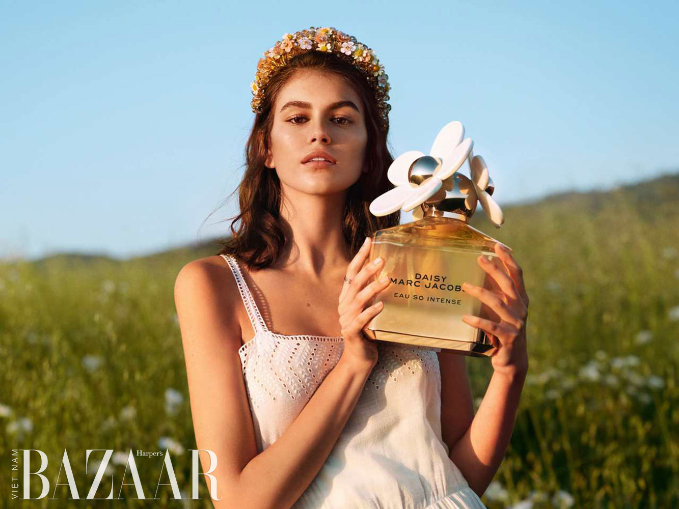 6 chai nước hoa hương hoa cỏ mới cho 2021 biến bạn thành nữ thần mùa xuân