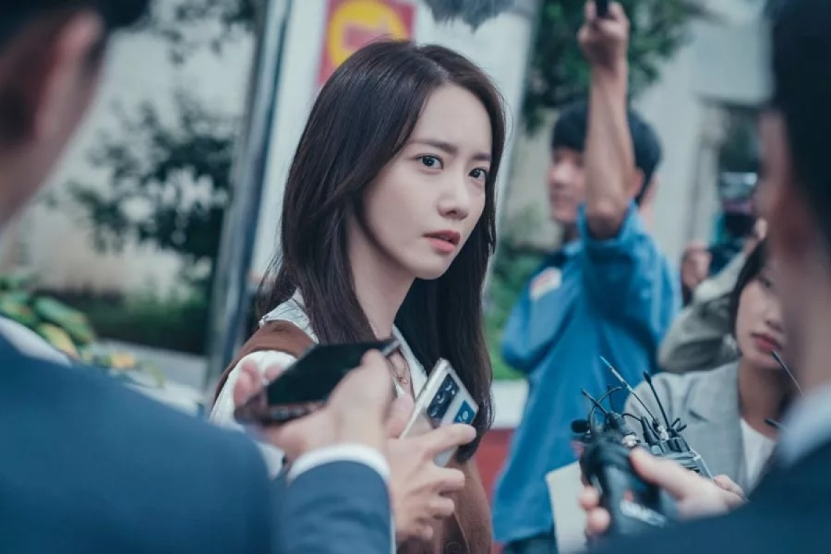 Phim mới của Yoona: Big Mouth (2022)