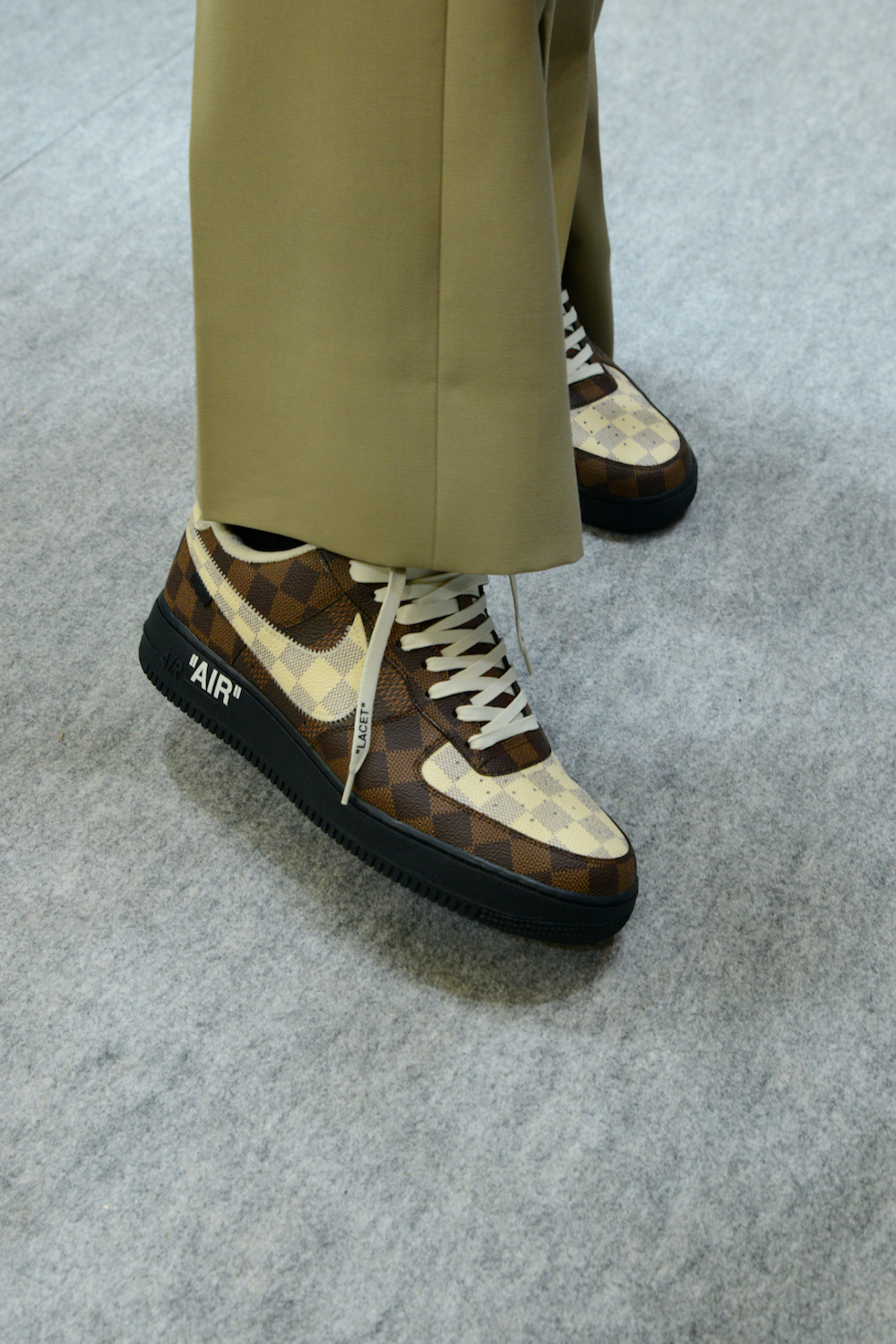 Virgil Abloh ra mắt siêu phẩm Nike Air Force 1 x Louis Vuitton 3