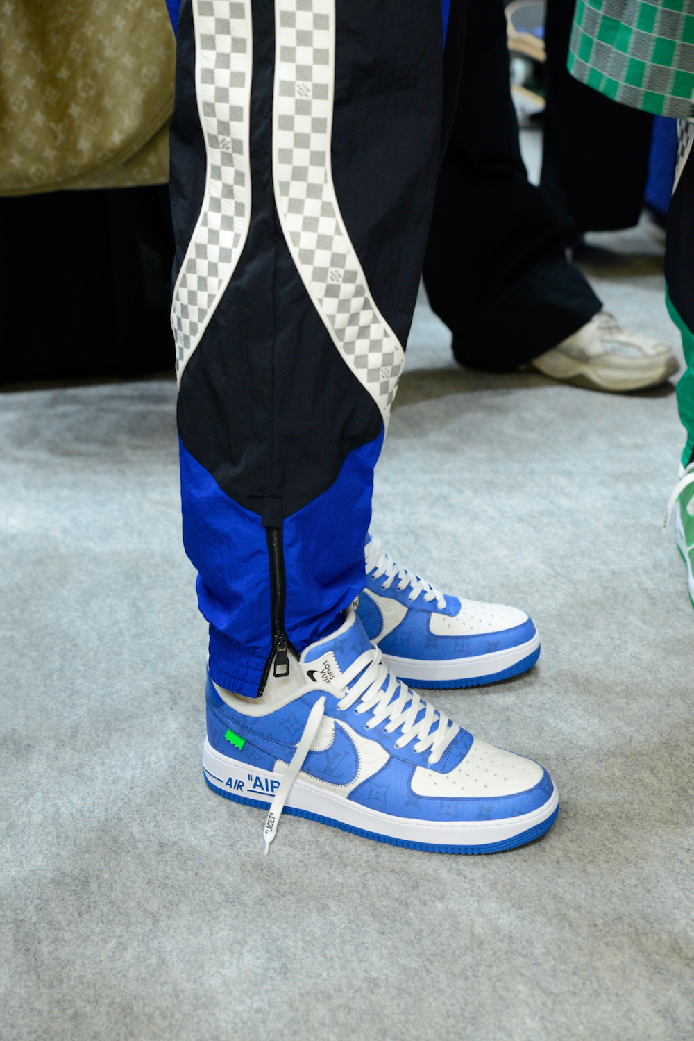 Virgil Abloh ra mắt siêu phẩm Nike Air Force 1 x Louis Vuitton 4