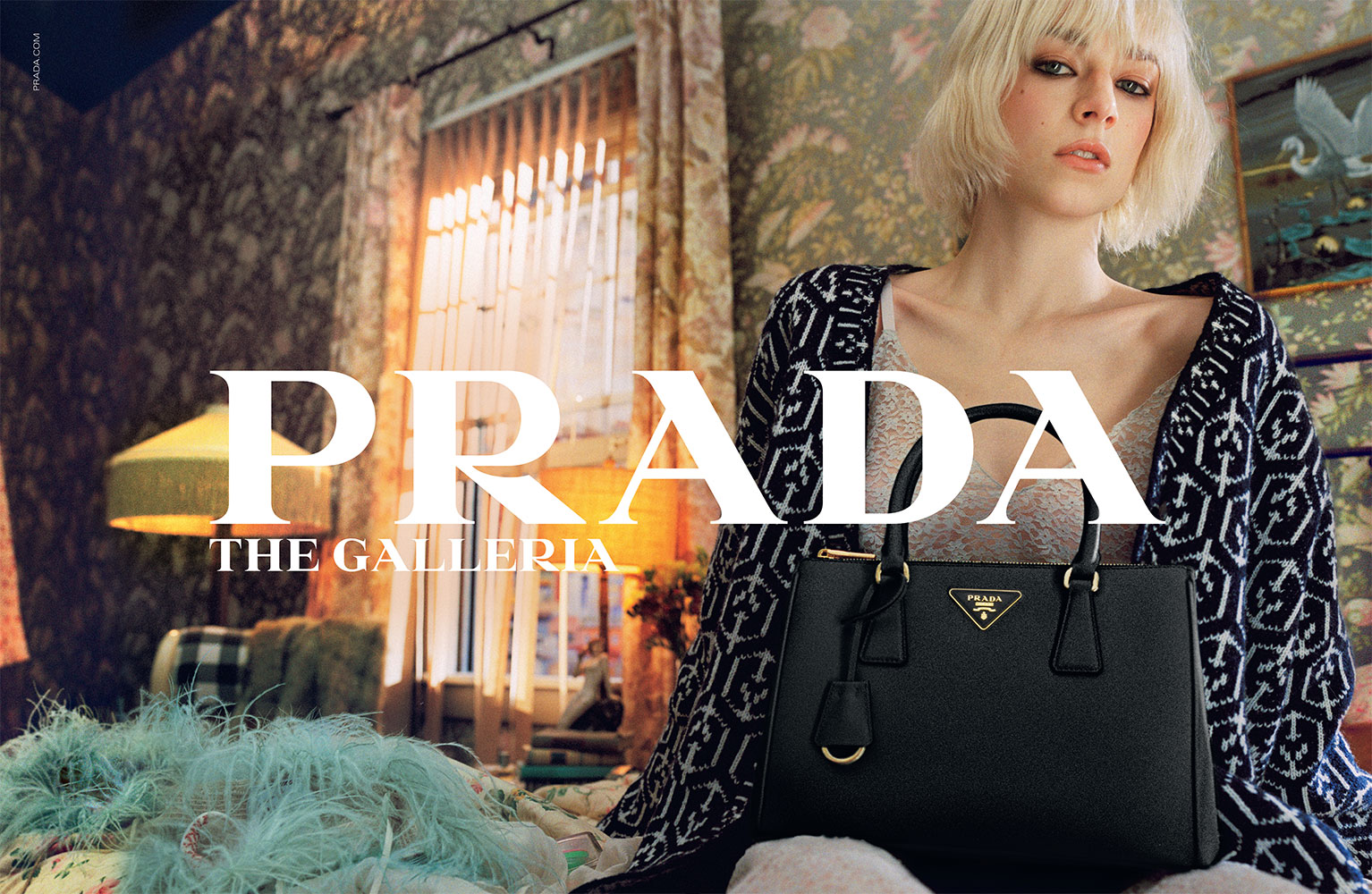 Cuối cùng thì Prada cũng tôn vinh cho Galleria, dòng túi xách best-seller của hãng