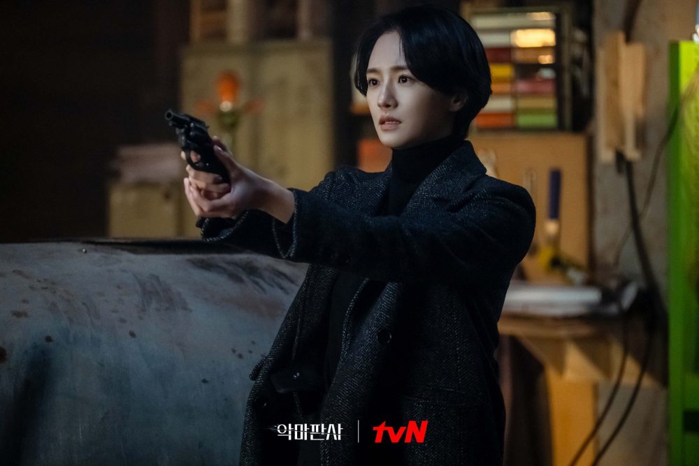 Nữ cảnh sát Yoon Soo Hyun trong phim 