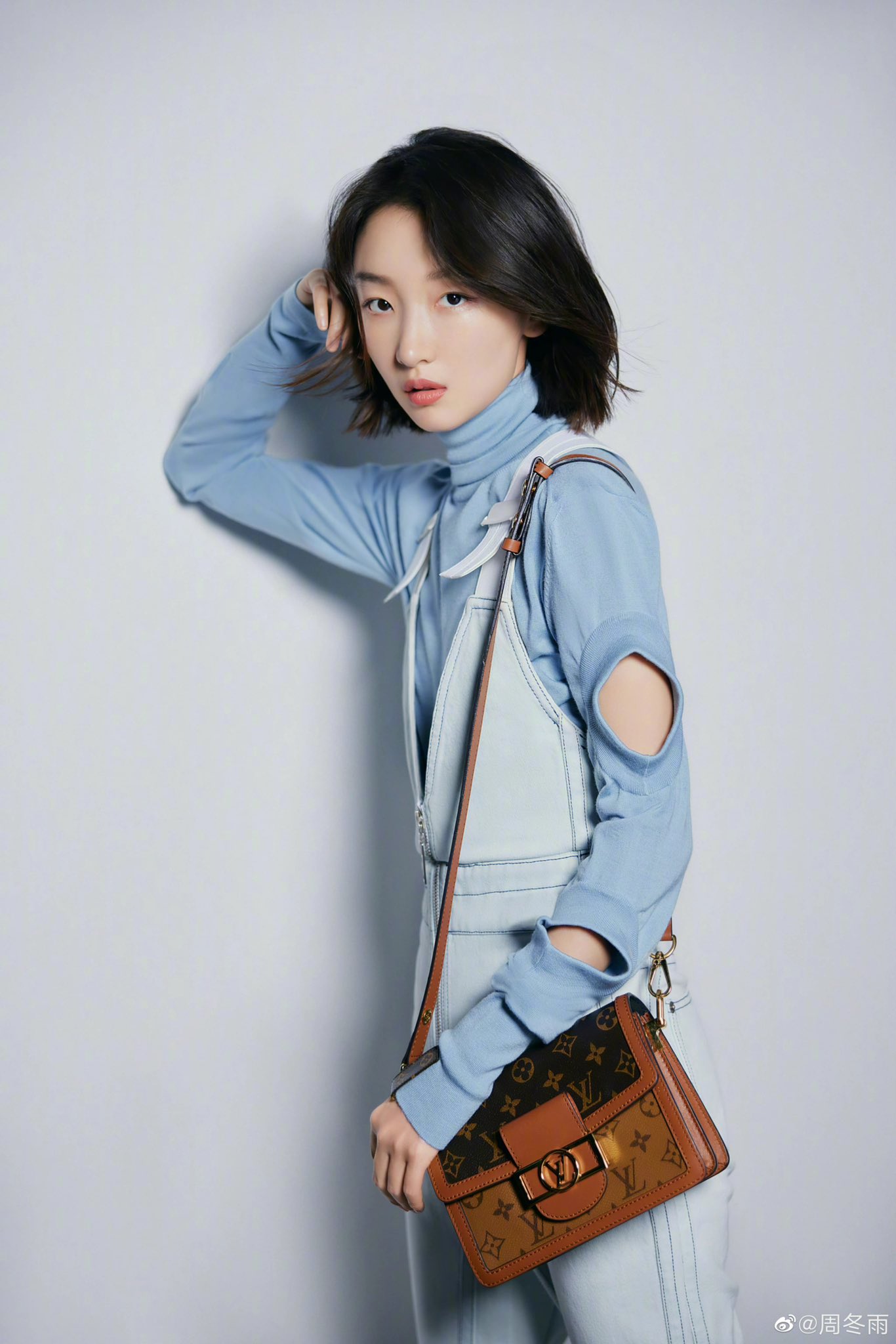 Các sao Hoa Ngữ cùng diện túi Louis Vuitton Dauphine, ai xuất sắc hơn? 5