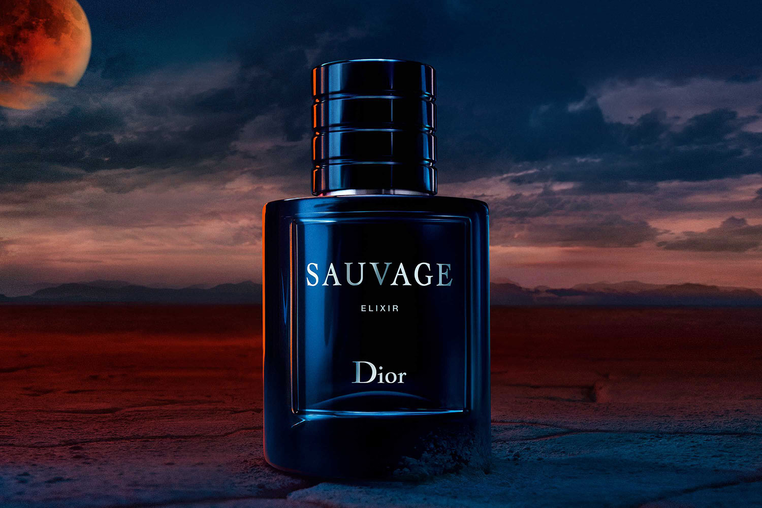 Dù Hollywood tẩy chay Johnny Depp, Dior vẫn ủng hộ anh với chiến dịch Eau Sauvage Elixir