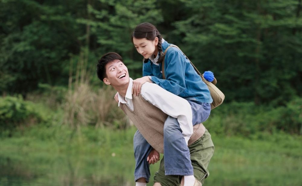 Phim của Đậu Kiêu: Chuyện tình cây táo gai - Under the Hawthorn Tree (2010)