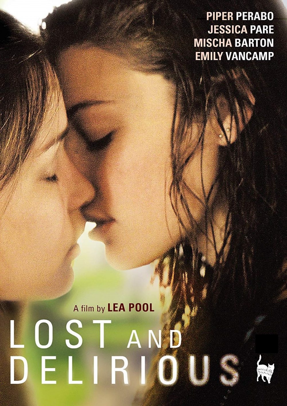 Phim LGBT nữ hay: Mất mát và mê muội - Lost and Delirious (2001)