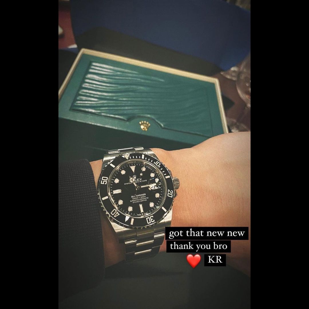 Đóng John Wick 4, Keanu Reeves tặng đồng hồ Rolex cascaders