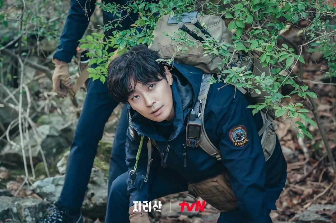 Phim mới của Joo Ji Hoon: Bí ẩn núi Jiri - Jirisan (2021)