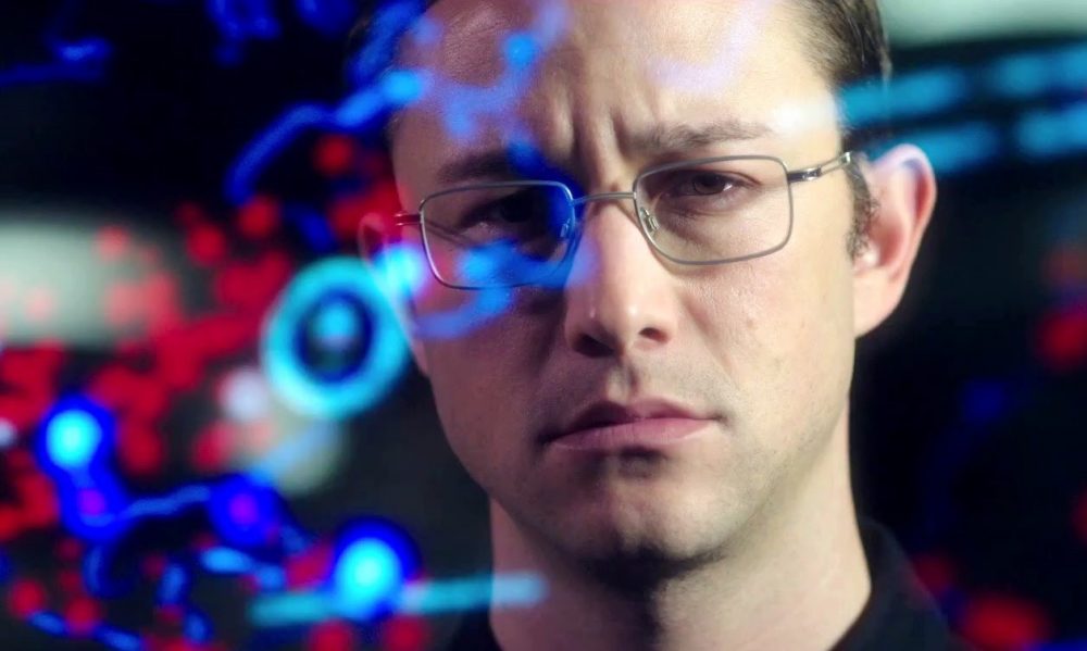 Những bộ phim hay về hacker: Mật vụ Snowden - Snowden (2016)