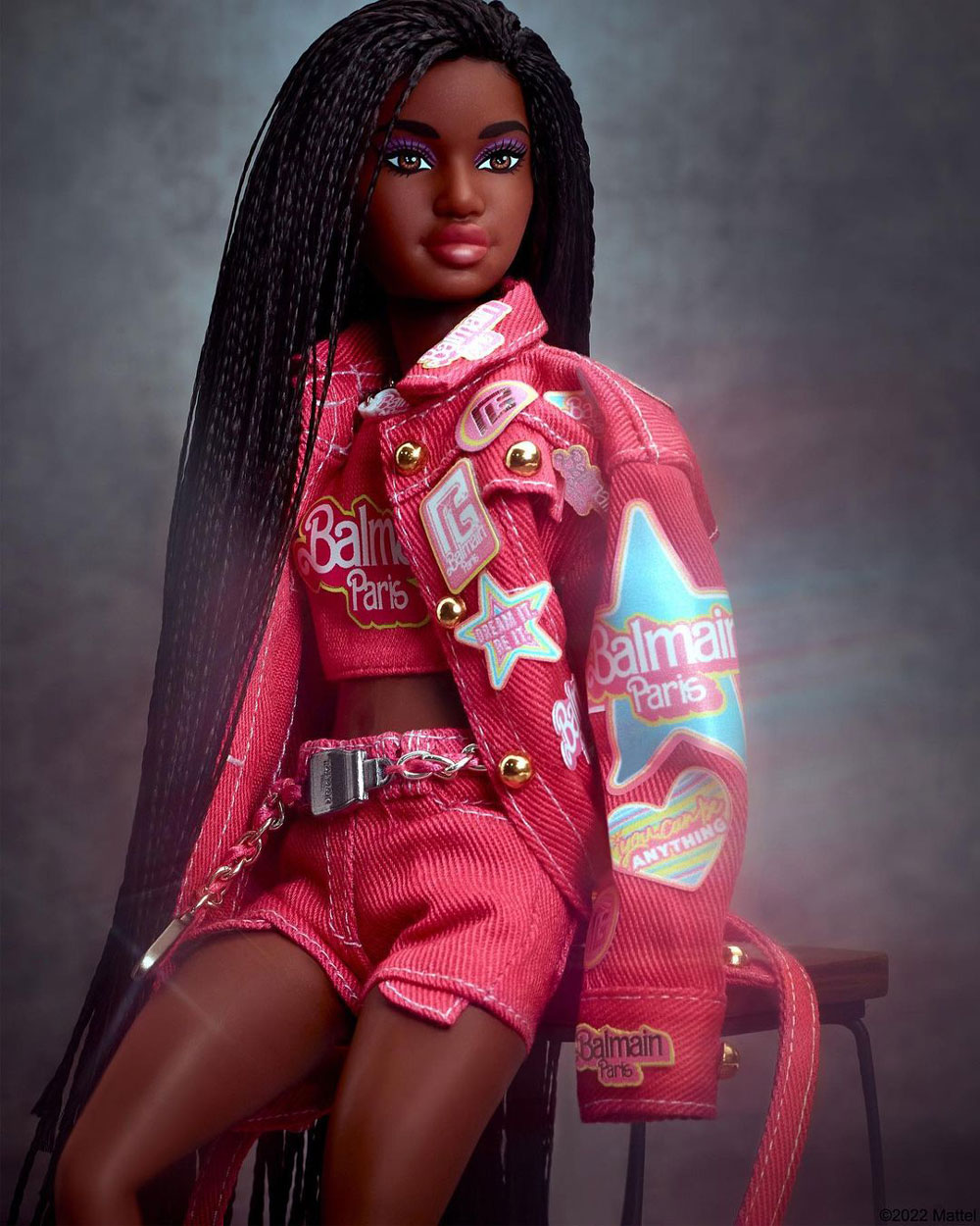 Balmain đưa Barbie vào kỷ nguyên công nghệ số với NFT
