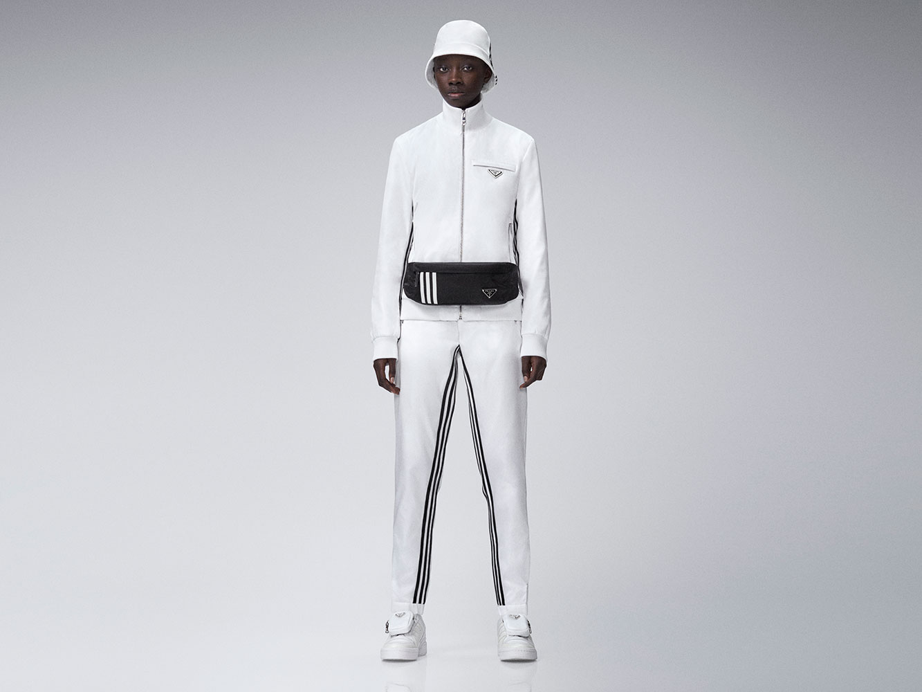 Bộ sưu tập Adidas for Prada Re-Nylon | Harper's Bazaar